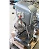 Image 2 : NEW 30 QT GEAR DRIVEN PLANETARY MIXER