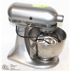 KITCHEN AID MIXER SILVER