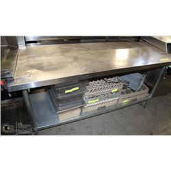 STAINLESS STEEL PREP TABLE
