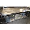 Image 1 : STAINLESS STEEL PREP TABLE