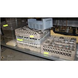 4 DISH PIT RACKS AND 5 PLASTIC INSERTS