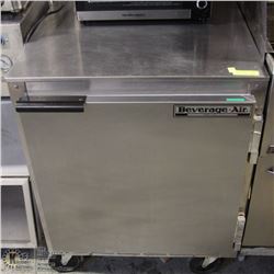 BEVERAGE AIR REFRIGERATOR 27 X 30 X 34