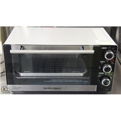 HAMILTON BEACH STAINLESS STEEL TOASTER OVEN