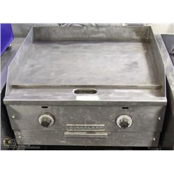 GARLAND 2 BURNER GAS FLAT TOP ON STAND  24"X24"