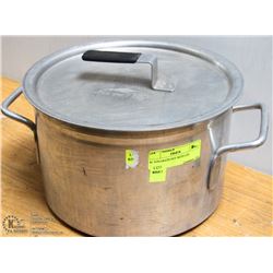 8L VOLLRATH POT WITH LID ON CHOICE