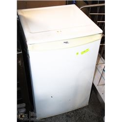DANBY BEER FRIDGE