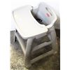 RUBBERMAID HIGH CHAIR