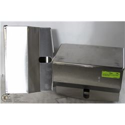 2 STAINLESS STEEL PAPER TOWEL HOLDERS USES