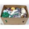 Image 1 : BOX FULL OF YARN