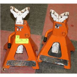 SET OF 2 ORANGE 1TON . JACK STANDS