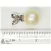 Image 3 : 3) 18KT W. GOLD SOUTH SEA PEARL & DIAMOND PENDANT