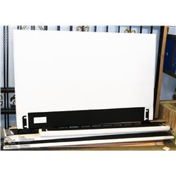 SHOWHOME DBL SIZE WHITE LEATHERETTE BEDFRAME