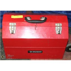 HUSKY FLIP TOP STEEL TOOL BOX