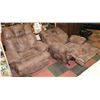 Image 2 : 2 DUCK COMMANDER RECLINING CHAIRS