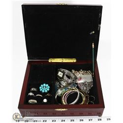 SOLID ROSEWOOD MUSICAL JEWELLERY BOX