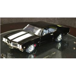 1:18 DIE CAST 1969 W30 442 OLDS.