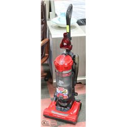 DIRT DEVIL 12 AM,P CYCLONE POWER UPRIGHT VAC