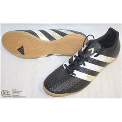 BOX W/NEW ADIDAS SHOES - MEN'S SIZE 10.5 -