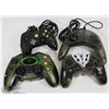 Image 1 : BOX OF 4 GAMING CONTROLLERS