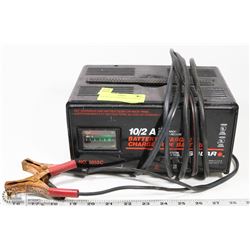 SOLAR 10/2 A BATTERY CHARGER