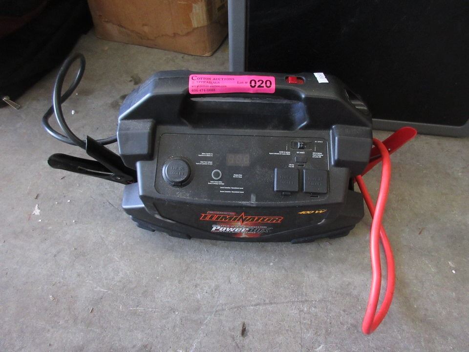 MotoMaster Eliminator Power Box With Inverter