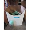 Image 1 : Box of Green Spray Paint