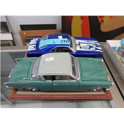 2 Scale Model Die-Cast Cars - 1:18 Scale