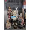 Image 1 : 8 Statuettes - Assorted Materials