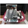 Image 1 : Tote of New 12" x 12" Canvas Wall Art