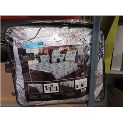 New Queen Size 7 Piece Comforter Set