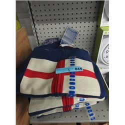 5 New Mondetta Zippered Jackets - Size L
