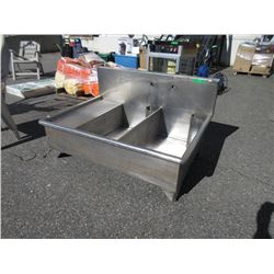 Quest Commercial Stainless Double Sink