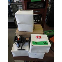 6 New Graphite Fishing Reels & Box Floats