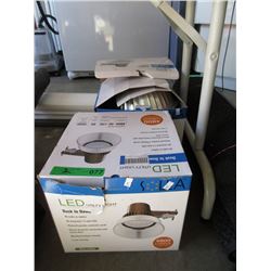 2 LED Light Fixtures