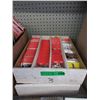 Image 1 : 2 Boxes of Assorted Hockey Trading Cards