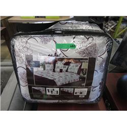 New Queen Size 7 Piece Comforter Set