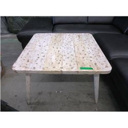 New Urban Decor Wood Coffee Table