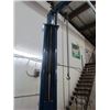Image 3 : 9000LB FORWARD 2 post hoist