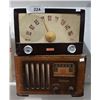 Image 1 : 2 VINTAGE RADIOS