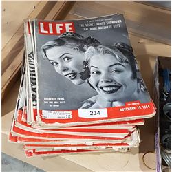 LOT OF COLLECTIBLE 1940'S & 50'S LIFE MAGAZINES