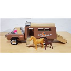 VINTAGE BUDDY L RIDING ACADEMY HORSE HAULER