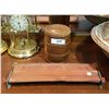 Image 1 : VINTAGE BRIGGS WOOD HUMIDOR & V-MASTER CIGARETTE ROLLER