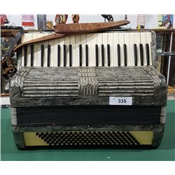 VINTAGE HOHNER ACCORDIAN