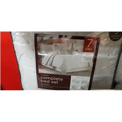 Queen 7 Piece Complete Bed Set