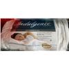 Image 1 : Side Sleepr Damask filler pillow