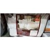 Image 1 : King 7 Piece Complete Comforter Set plus 3 decorative pillows