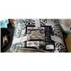 Image 1 : King size Bed in a bag