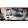 Image 1 : Queen side sleeper pillow