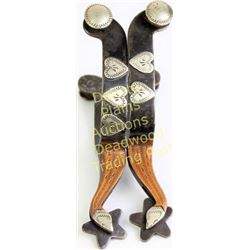 Unmarked single mounted goosenecks spurs