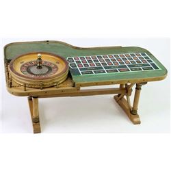 Miniature functioning roulette table